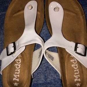 Mudd sandals